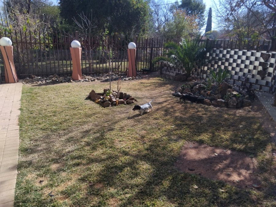 2 Bedroom Property for Sale in La Hoff North West
